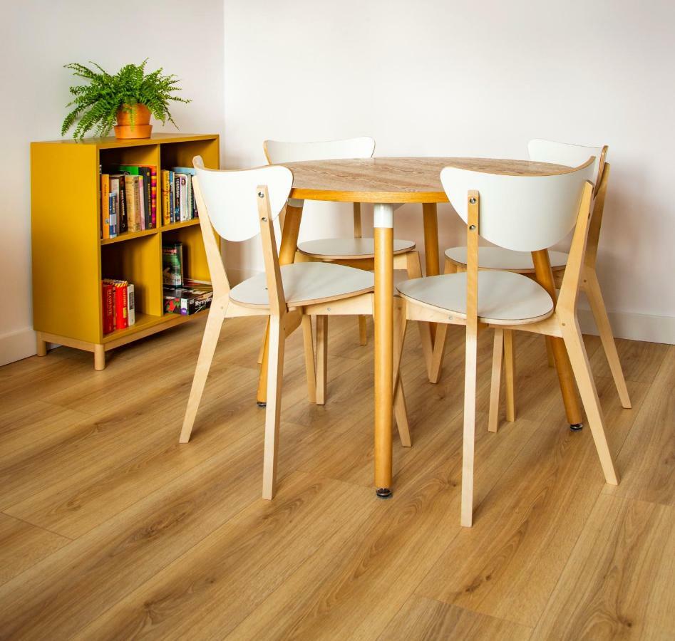 Centrally Located Island Apartment Gdansk Bagian luar foto